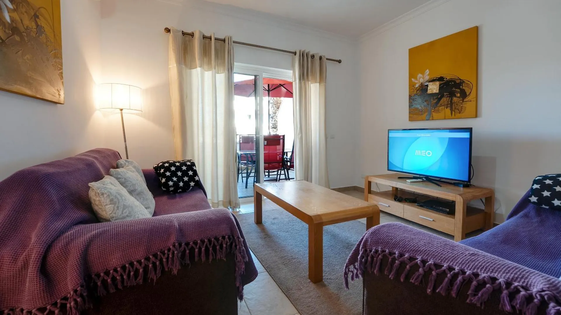Spacious Apartment With Huge Terrace And Swimming Pool Lagos