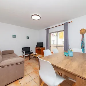 B18 - Village Street Apartamento