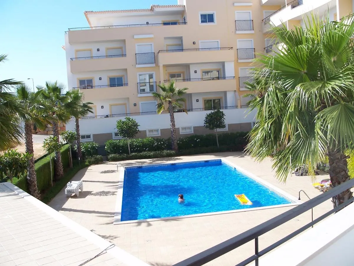 Spacious Apartment With Huge Terrace And Swimming Pool Lagos