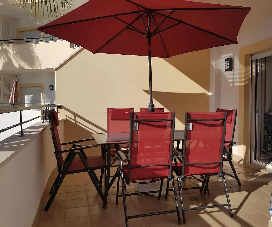 Spacious Apartment With Huge Terrace And Swimming Pool Lagos