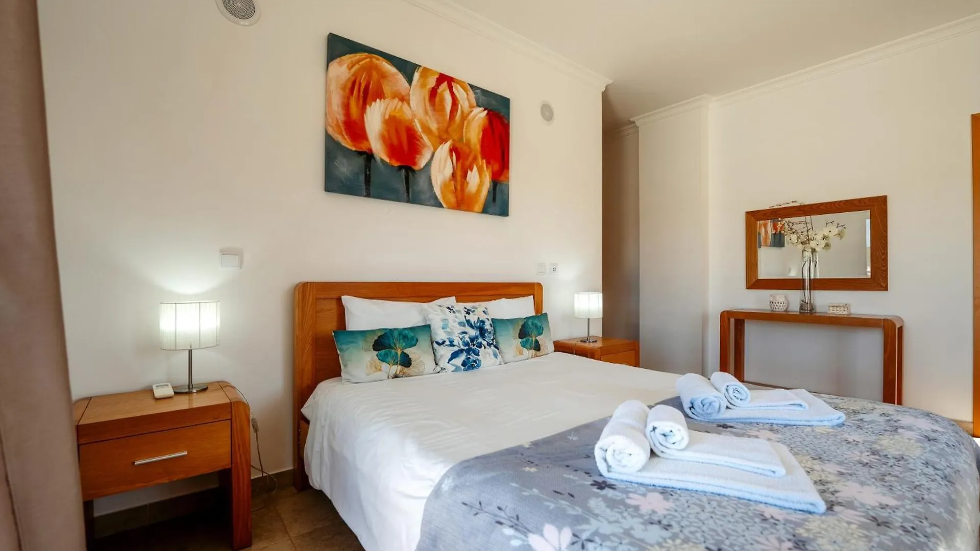 Spacious Apartment With Huge Terrace And Swimming Pool Lagos Portugal